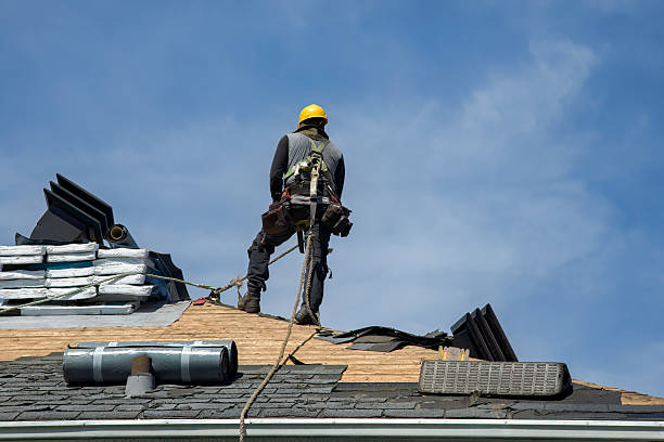 Professional Gutter Installation technician working in Kendallville, IN
